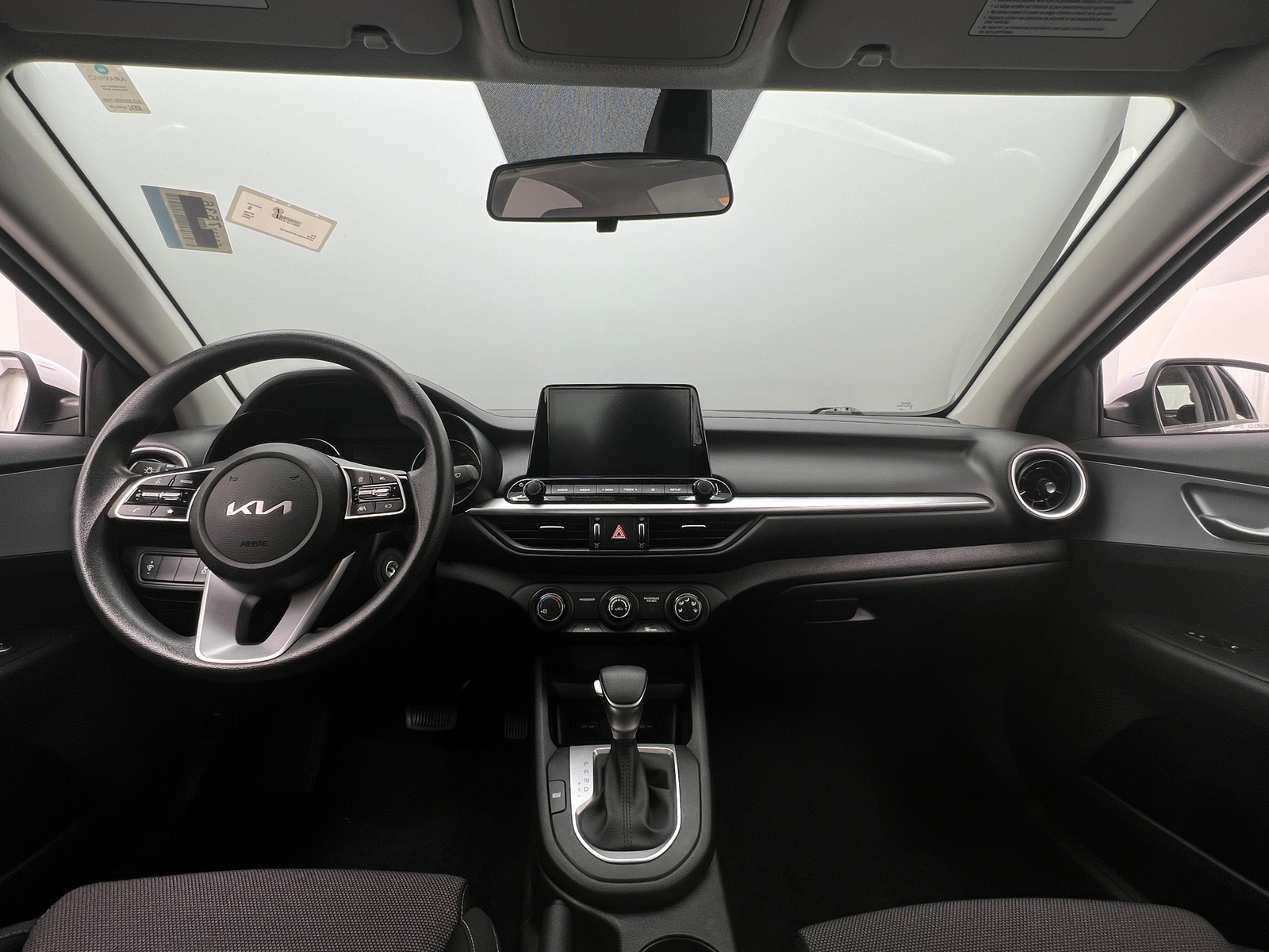 Thumbnail: 2023 Kia Forte - 3