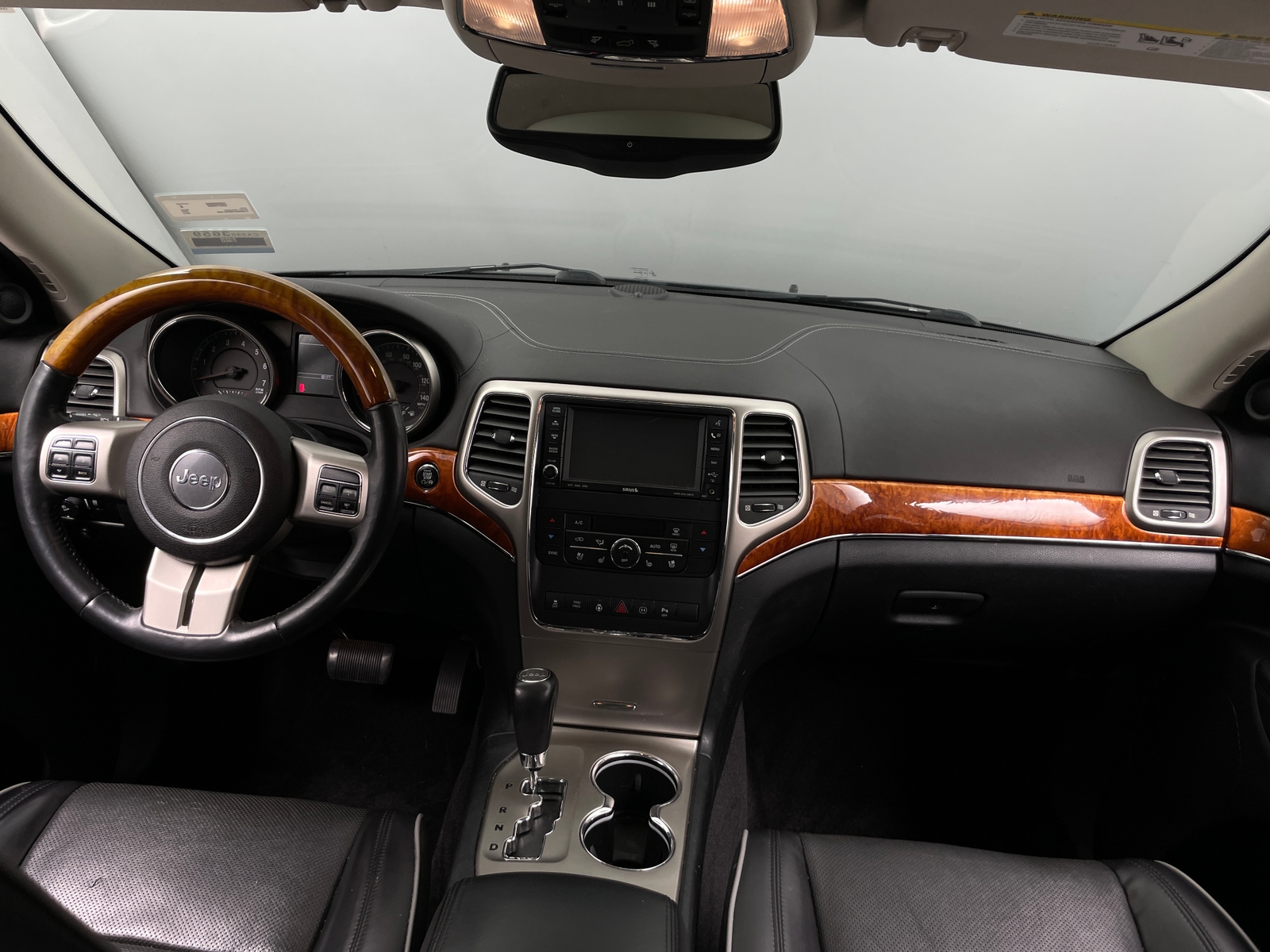Thumbnail: 2011 Jeep Grand Cherokee - 2