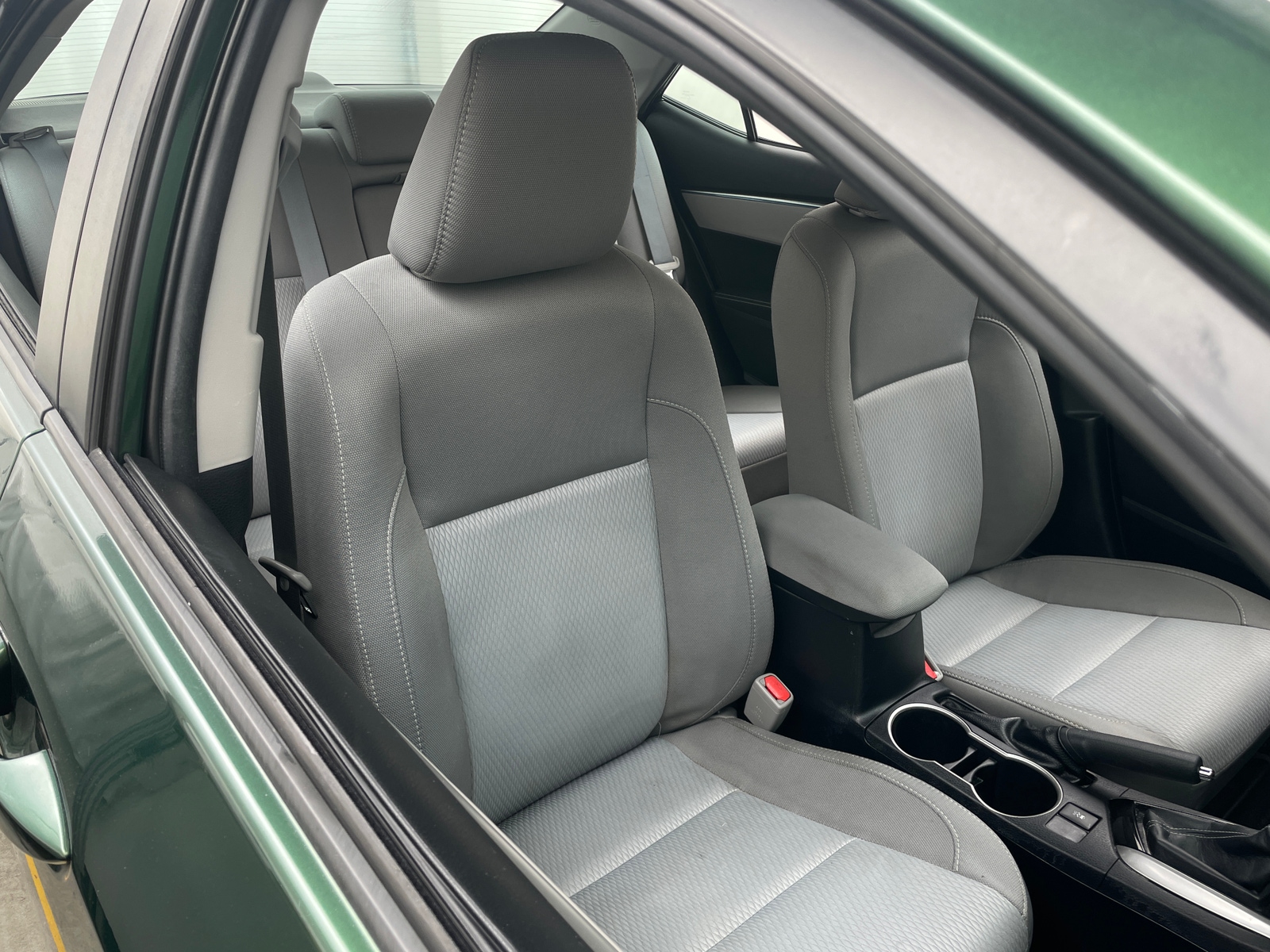 Thumbnail: 2016 Toyota Corolla - 2