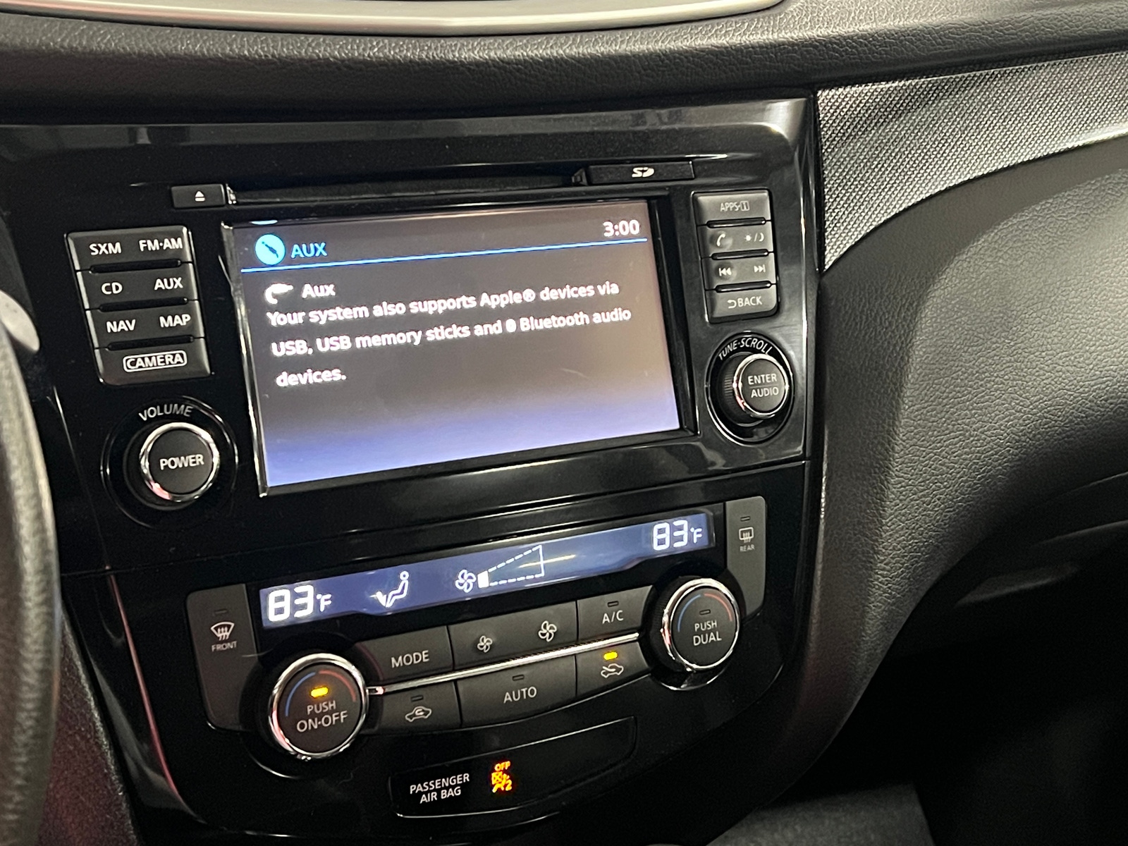 Thumbnail: 2015 Nissan Rogue - 3