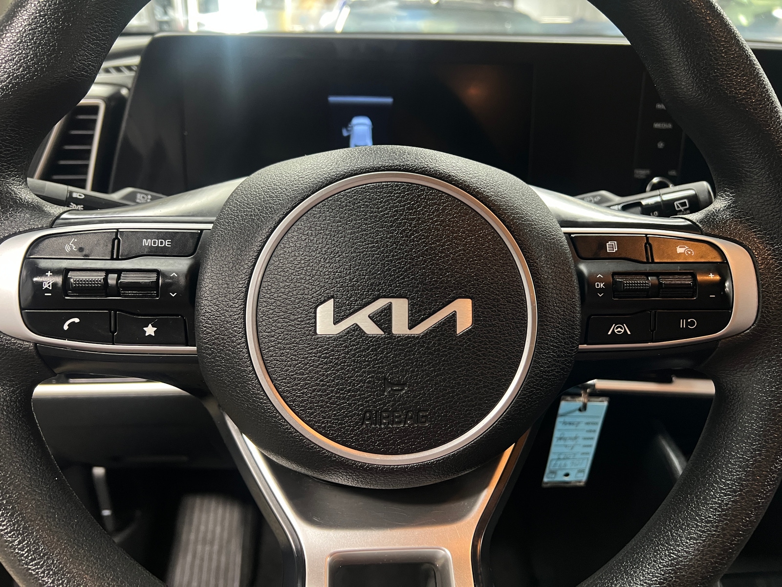 Thumbnail: 2023 Kia Sportage - 5
