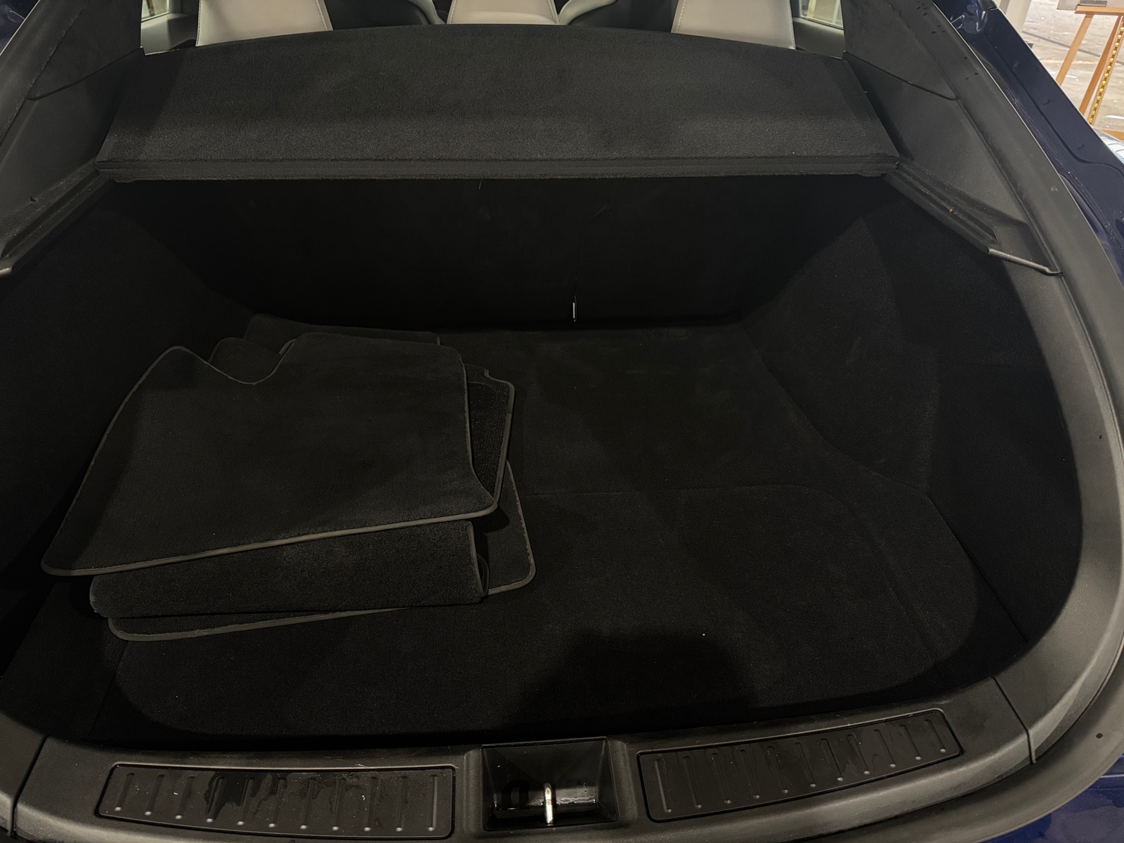 Thumbnail: 2015 Tesla Model S - 6