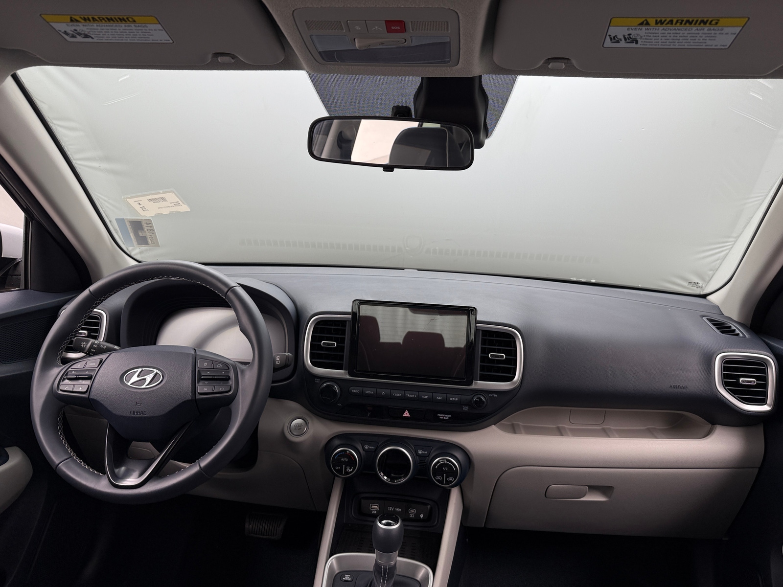 Thumbnail: 2025 Hyundai Venue - 3