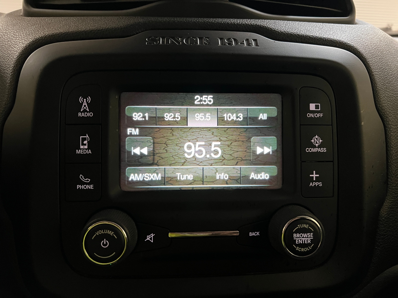Thumbnail: 2017 Jeep Renegade - 4