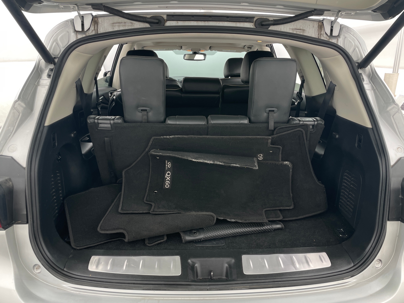 Thumbnail: 2020 INFINITI QX60 - 6