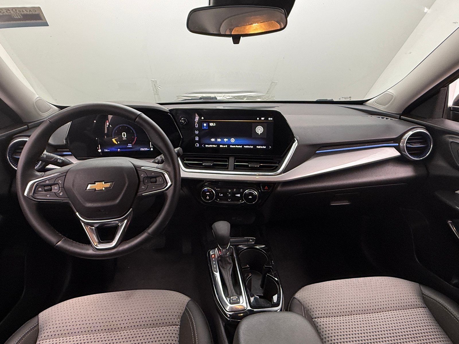 Thumbnail: 2024 Chevrolet Trax - 3