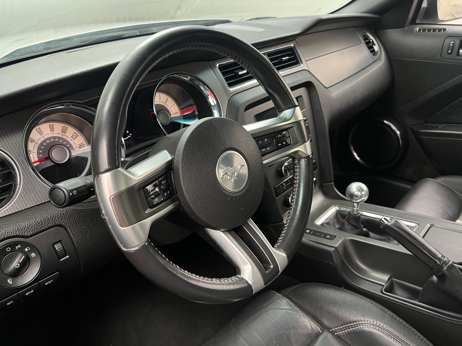 Thumbnail: 2010 Ford Mustang - 4