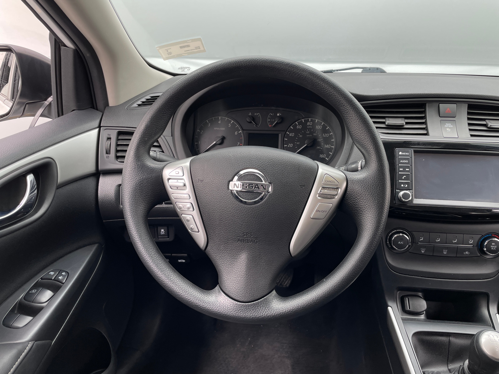 Thumbnail: 2019 Nissan Sentra - 5