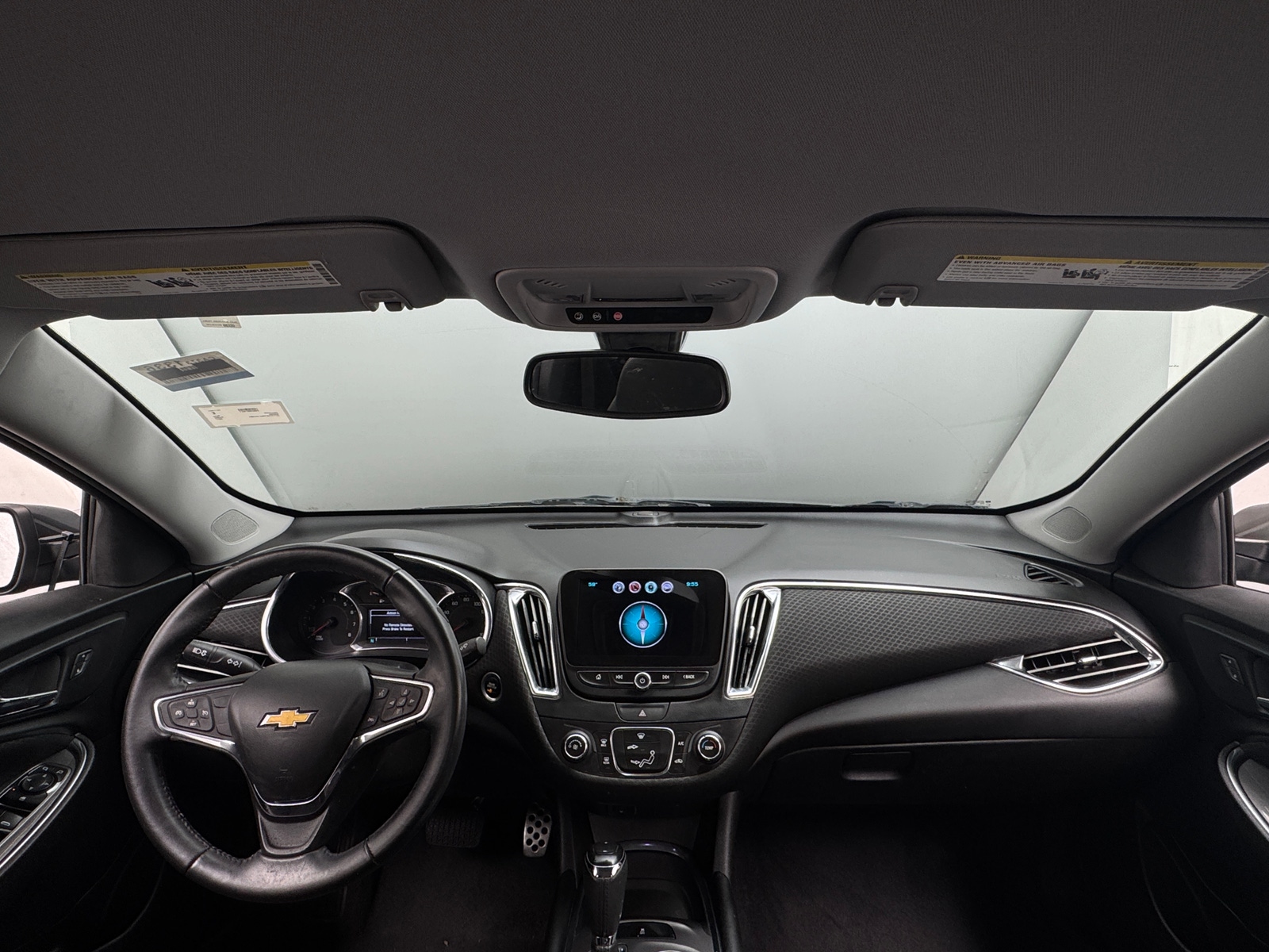 Thumbnail: 2017 Chevrolet Malibu - 3