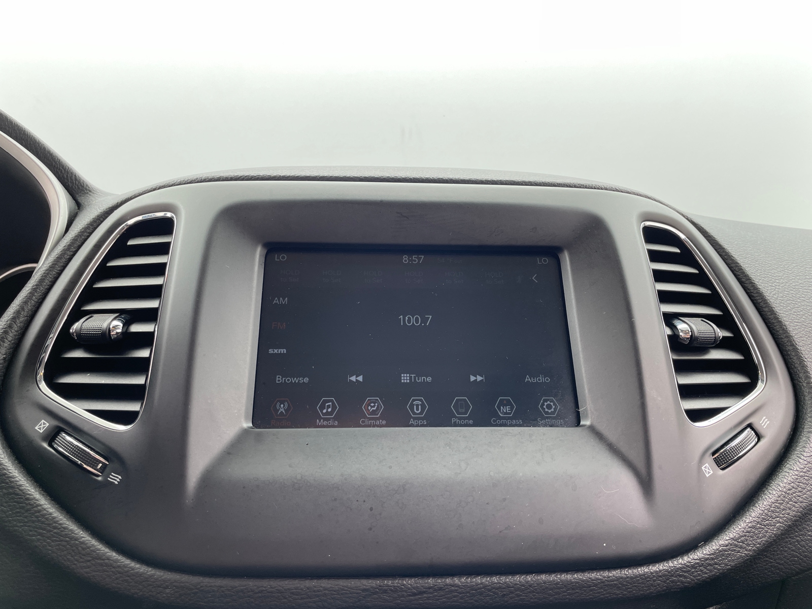Thumbnail: 2020 Jeep Compass - 4