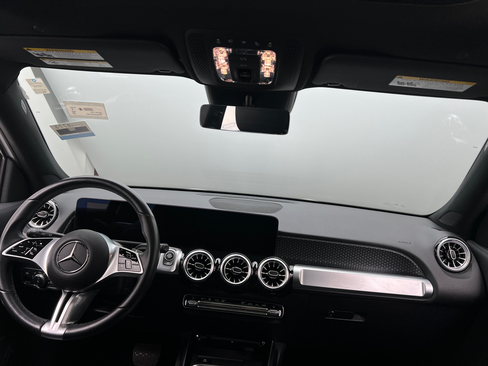 Thumbnail: 2024 Mercedes-Benz GLB - 2