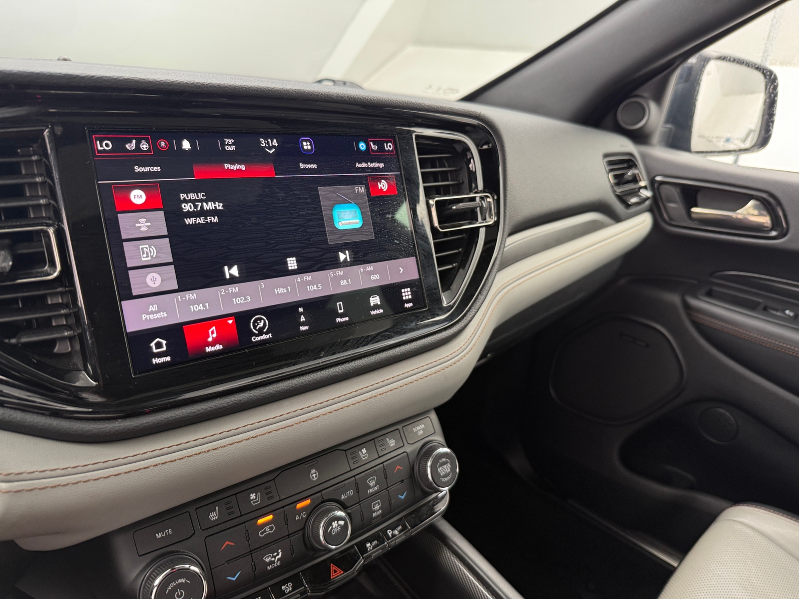 Thumbnail: 2021 Dodge Durango - 3