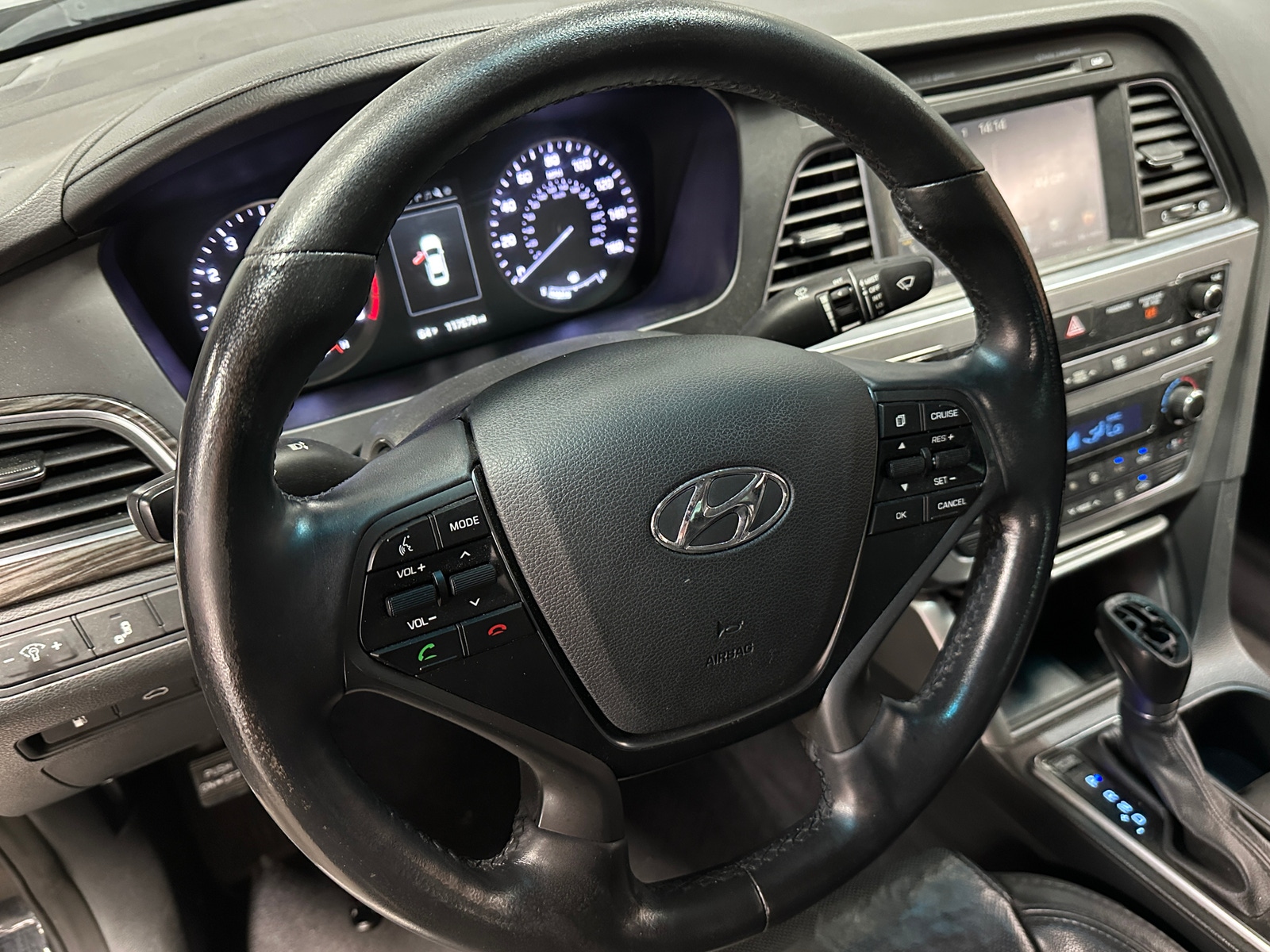 Thumbnail: 2015 Hyundai Sonata - 4