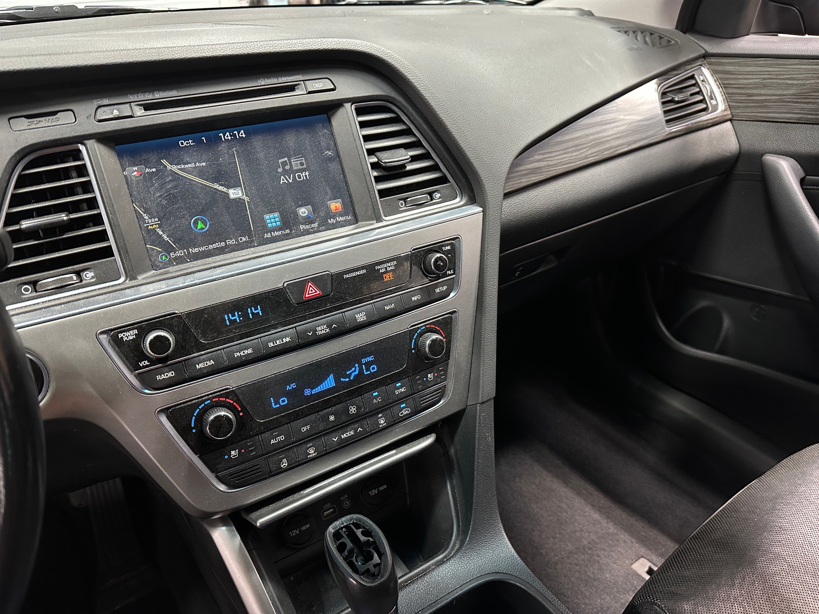 Thumbnail: 2015 Hyundai Sonata - 3