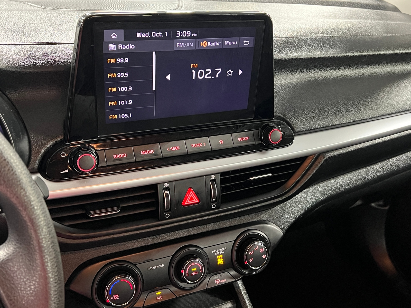 Thumbnail: 2024 Kia Forte - 4