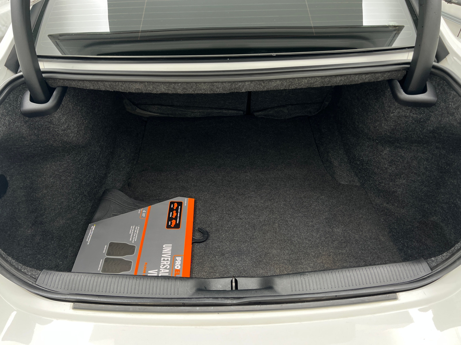 Thumbnail: 2018 Dodge Charger - 7