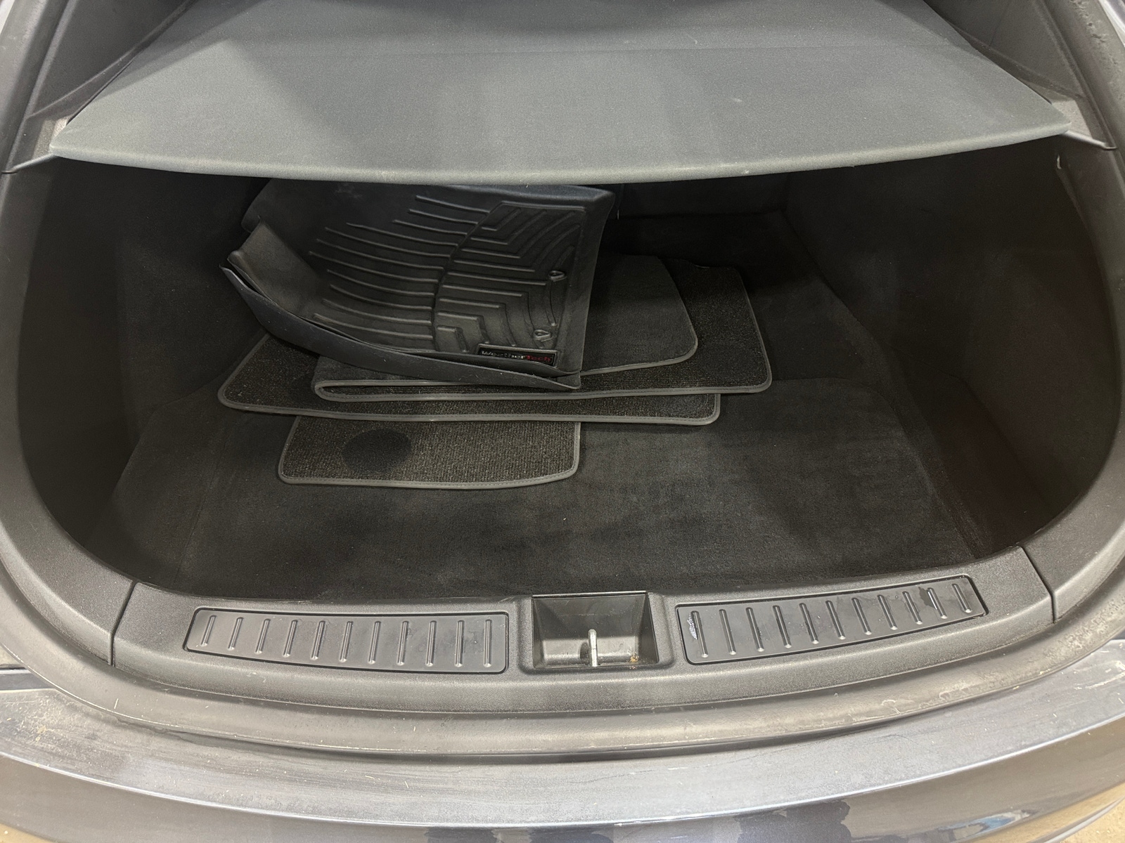 Thumbnail: 2015 Tesla Model S - 6