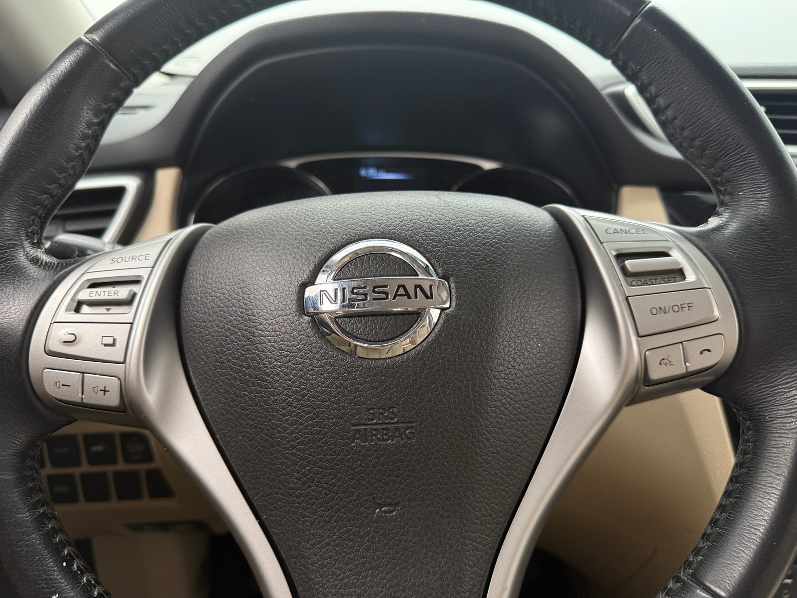 Thumbnail: 2016 Nissan Rogue - 4