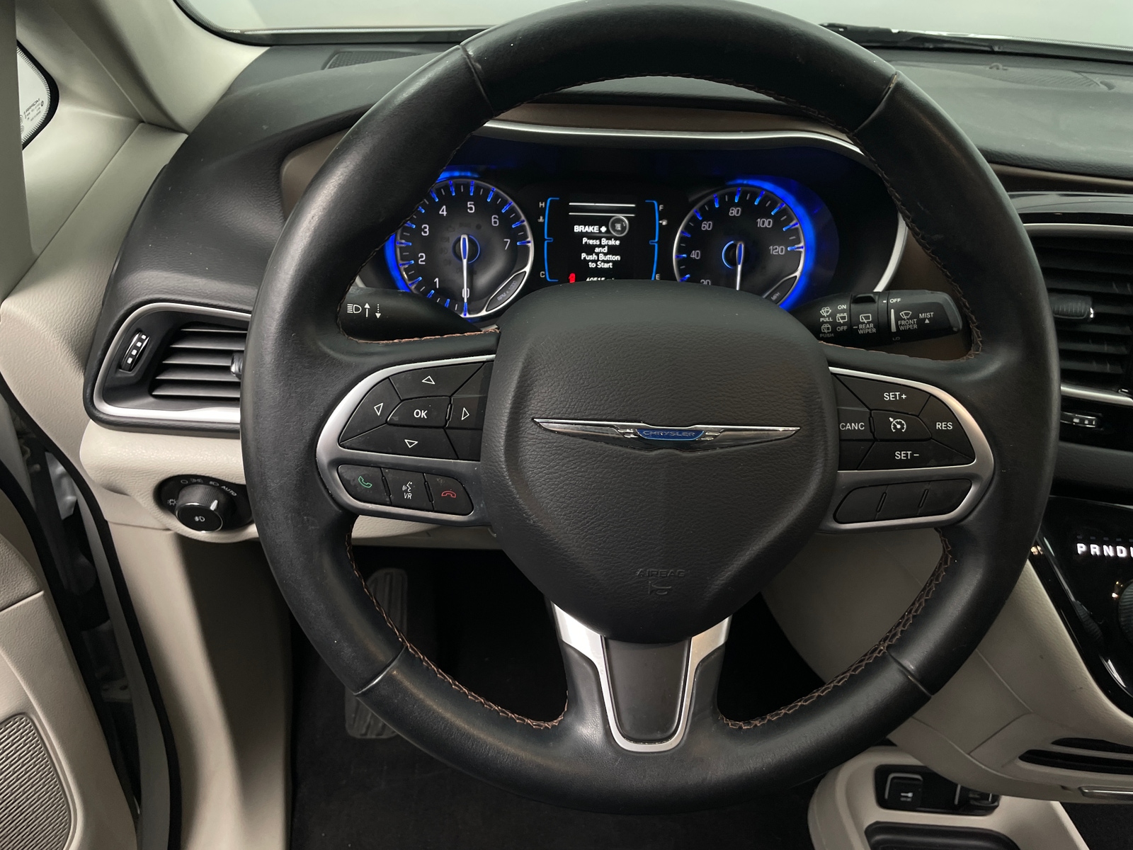 Thumbnail: 2017 Chrysler Pacifica - 4