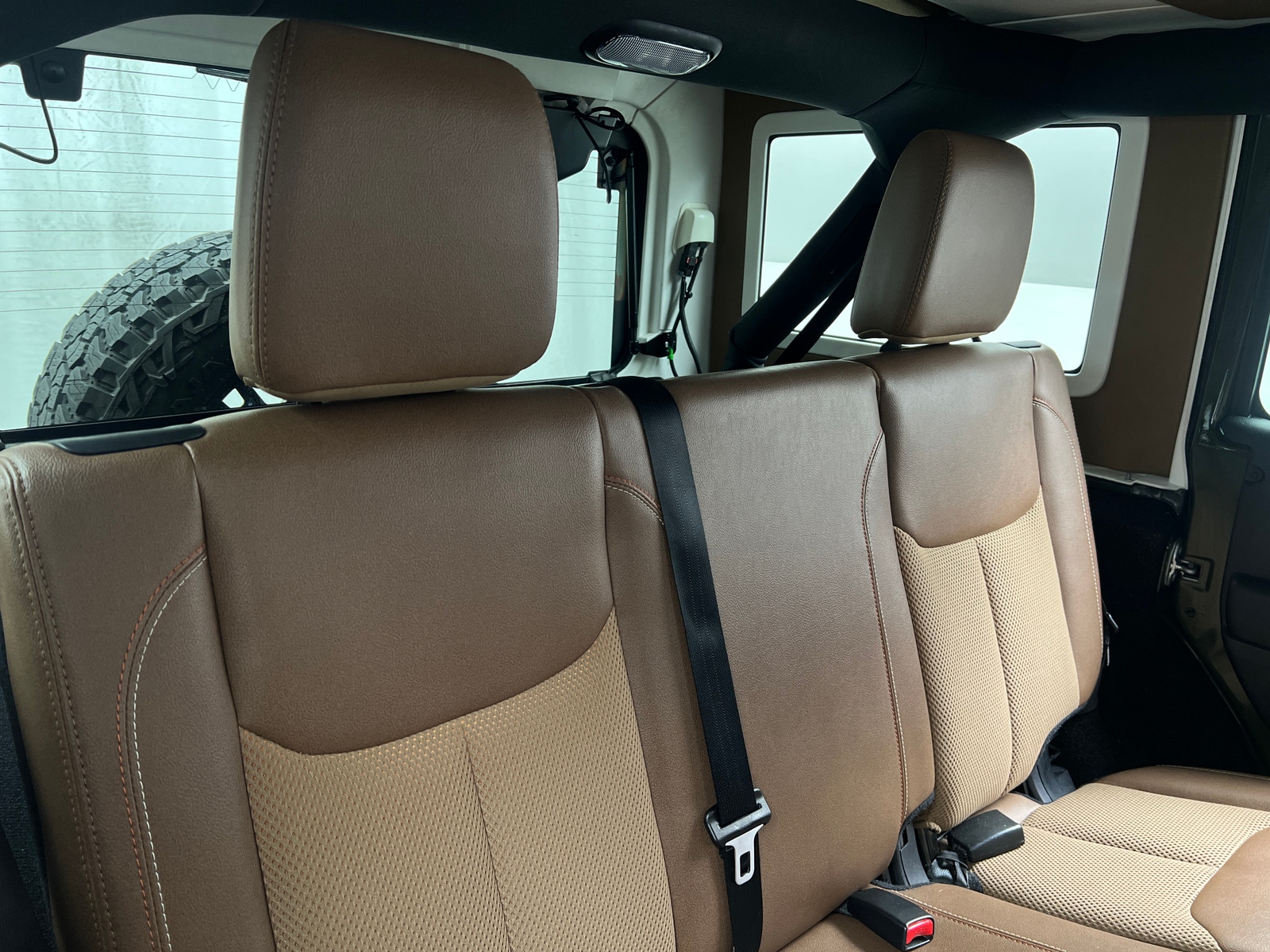 Thumbnail: 2016 Jeep Wrangler - 2
