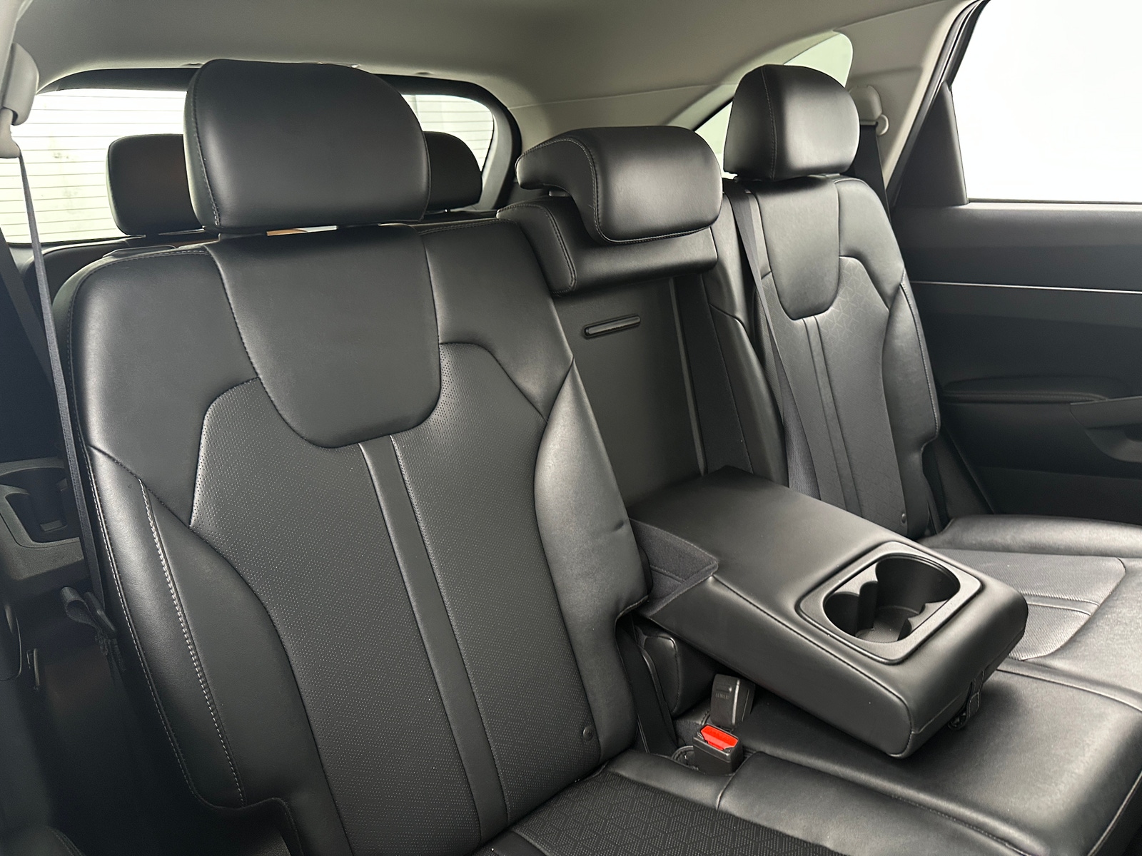 Thumbnail: 2022 Kia Sorento - 5