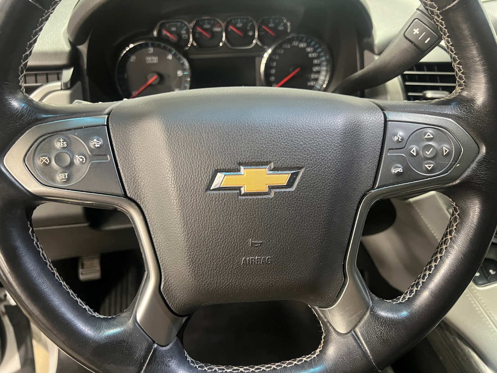 Thumbnail: 2020 Chevrolet Suburban - 4