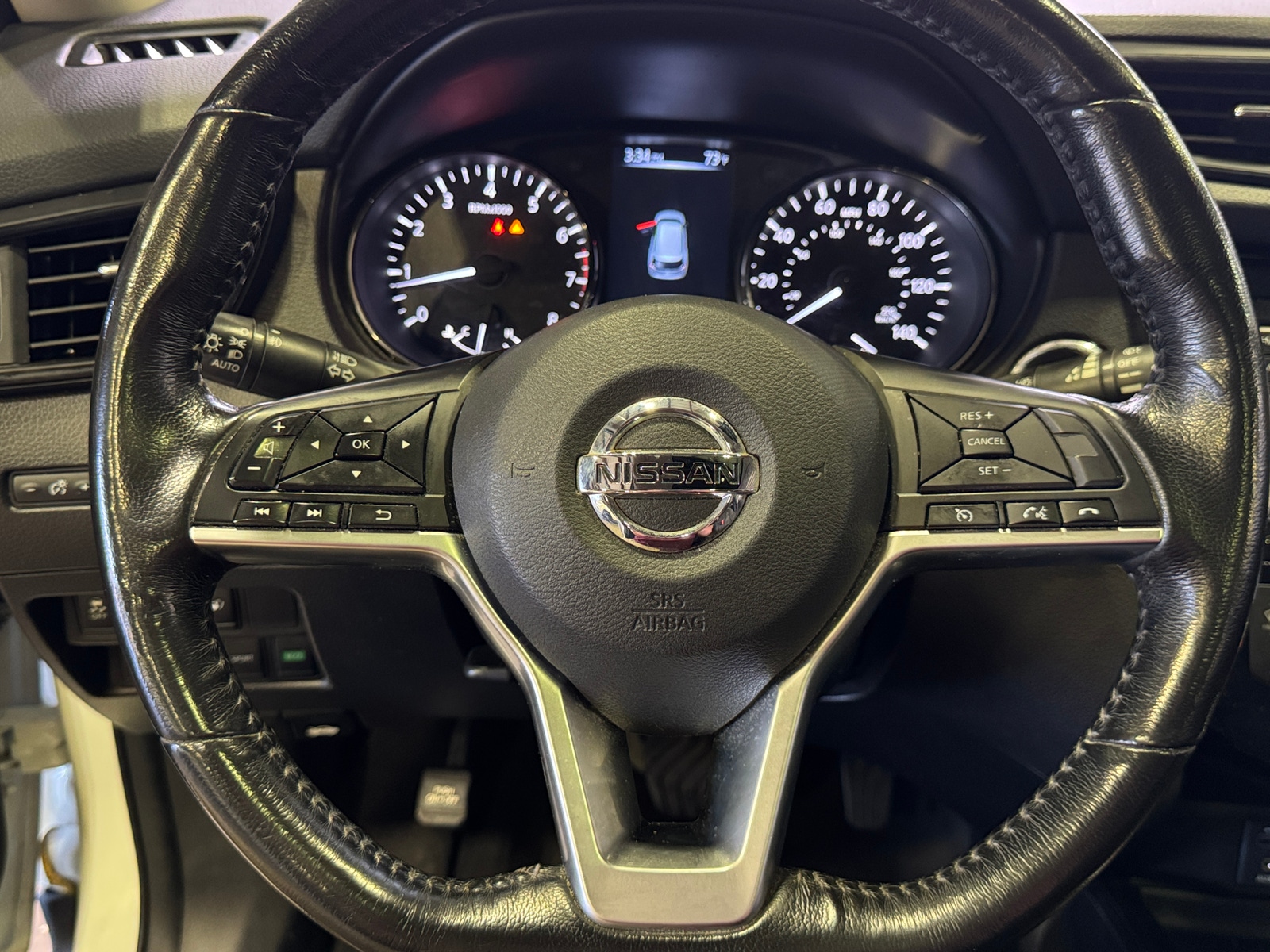 Thumbnail: 2017 Nissan Rogue - 4