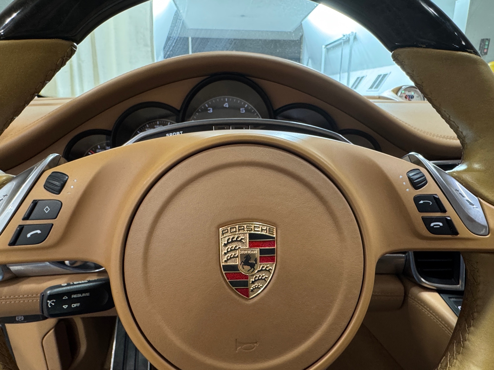 Thumbnail: 2015 Porsche Panamera - 4