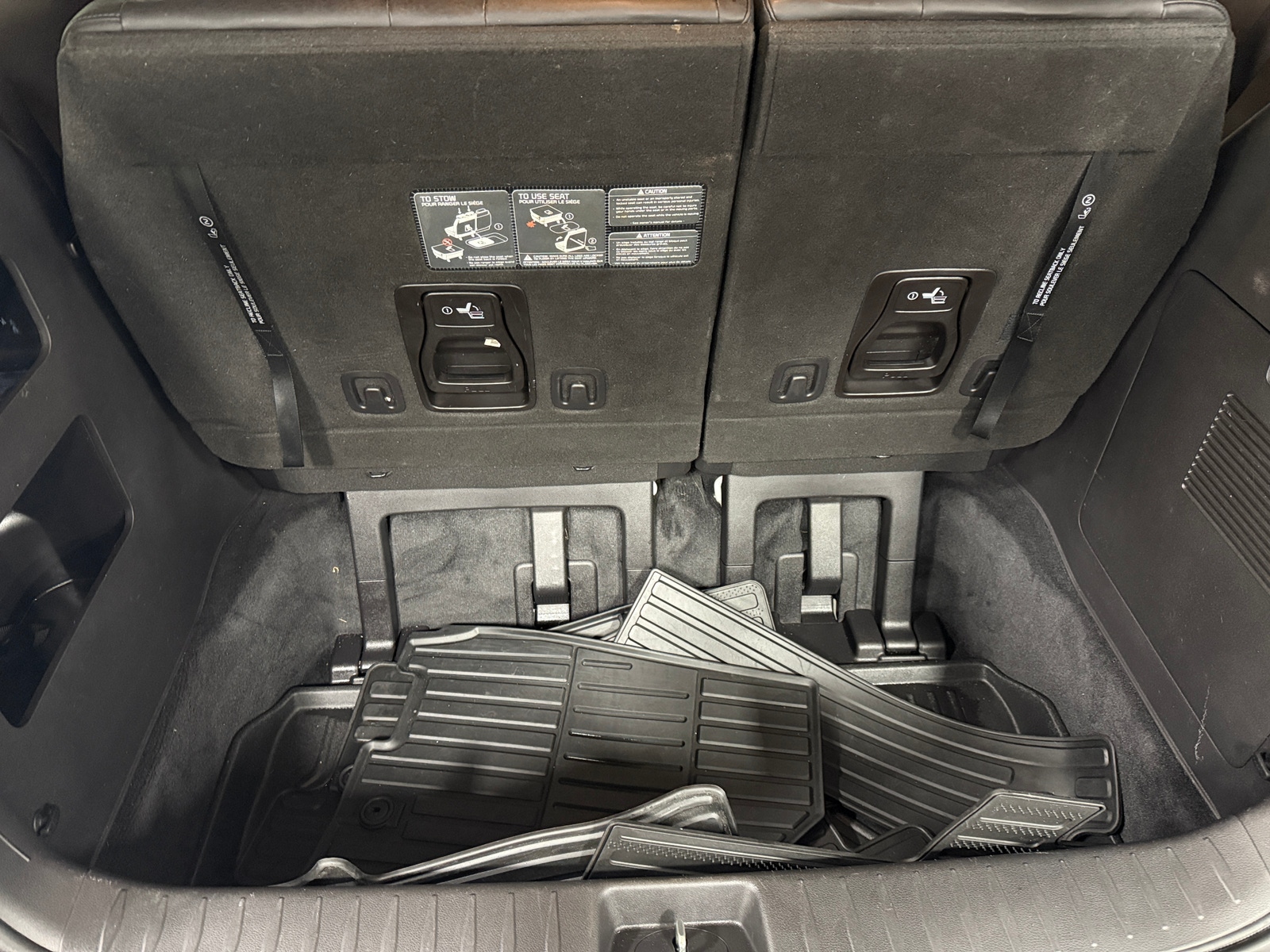 Thumbnail: 2022 Kia Carnival - 6