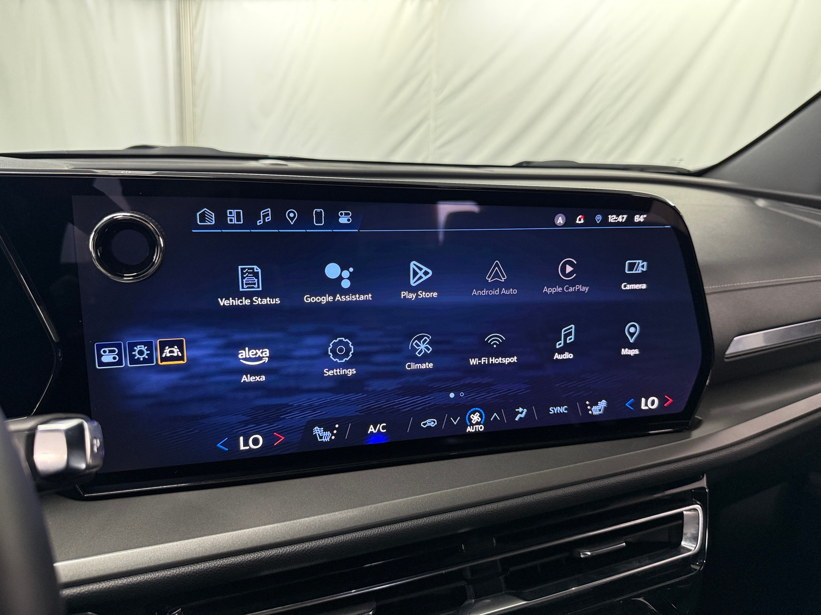 Thumbnail: 2024 Chevrolet Traverse - 4