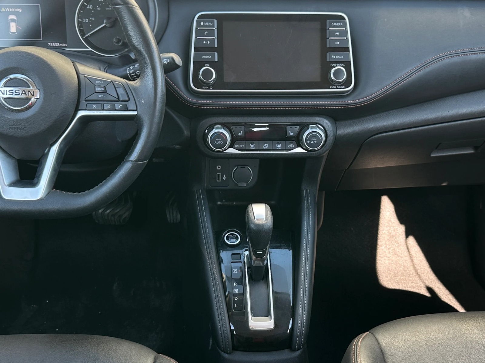 Thumbnail: 2019 Nissan Kicks - 3