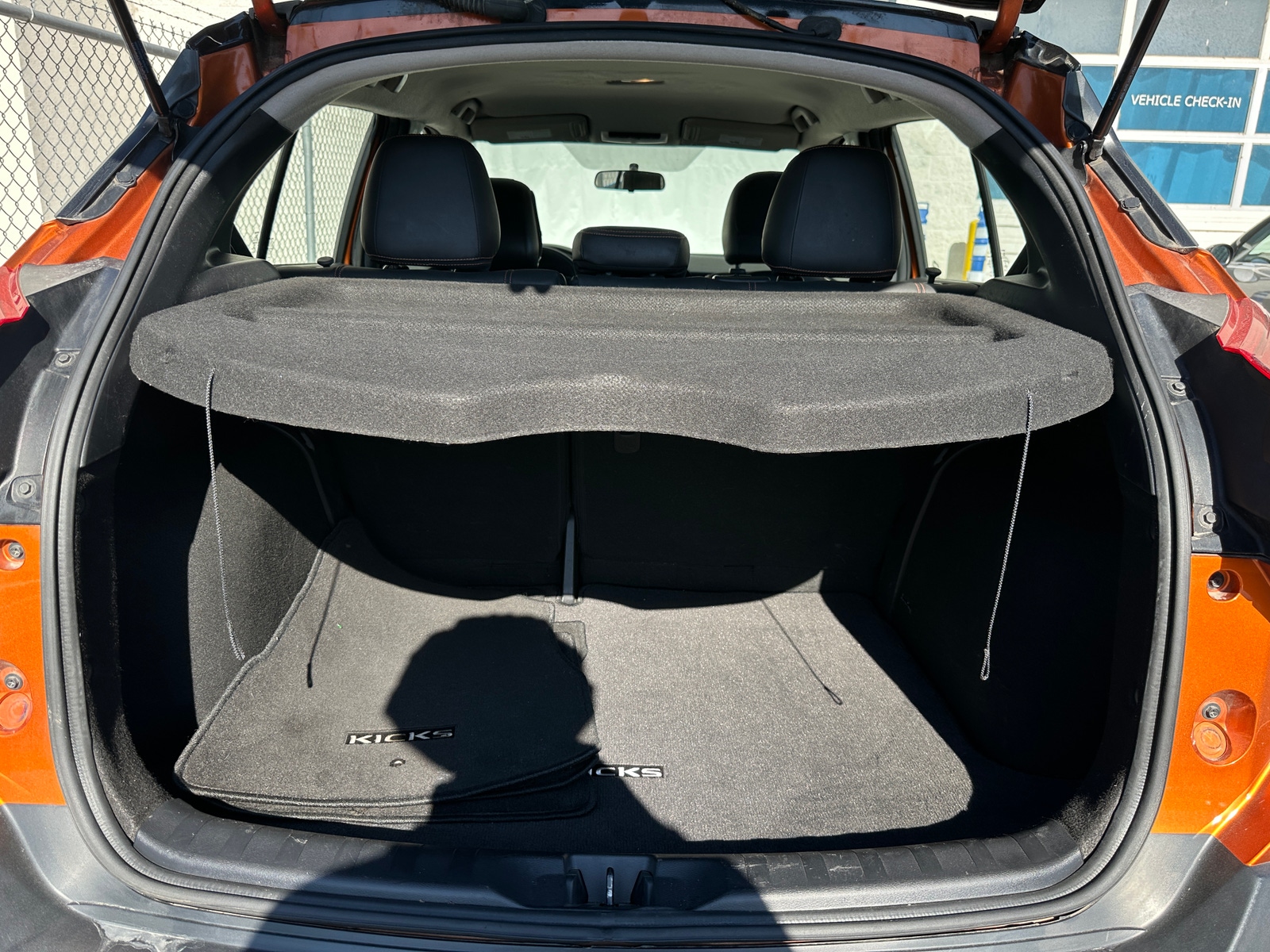 Thumbnail: 2019 Nissan Kicks - 7