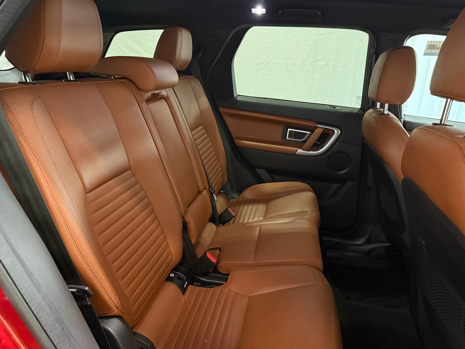 Thumbnail: 2017 Land Rover Discovery Sport - 5