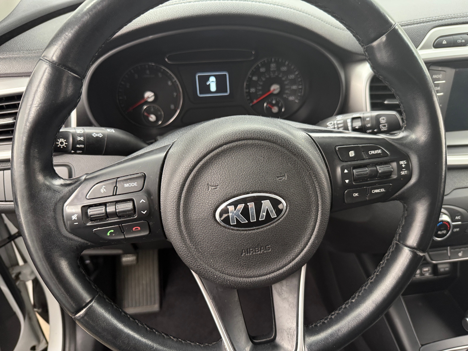 Thumbnail: 2017 Kia Sorento - 5