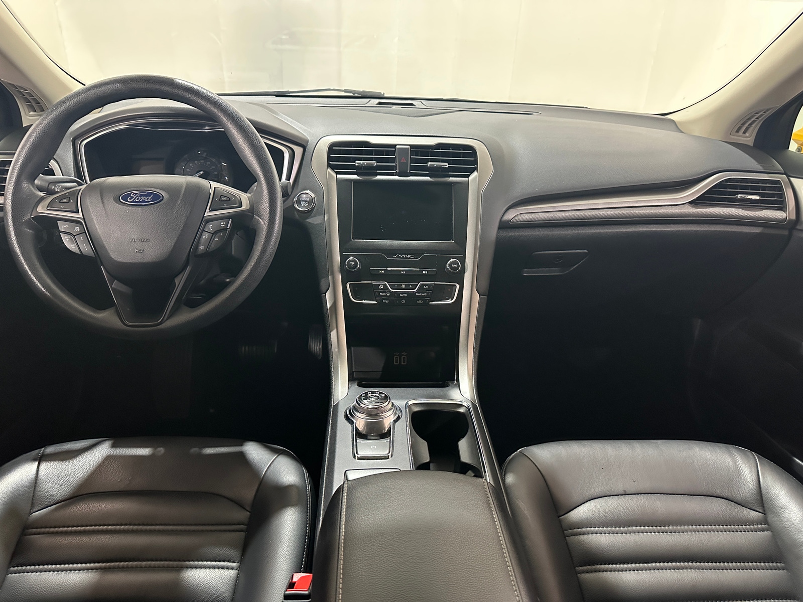 Thumbnail: 2020 Ford Fusion - 3