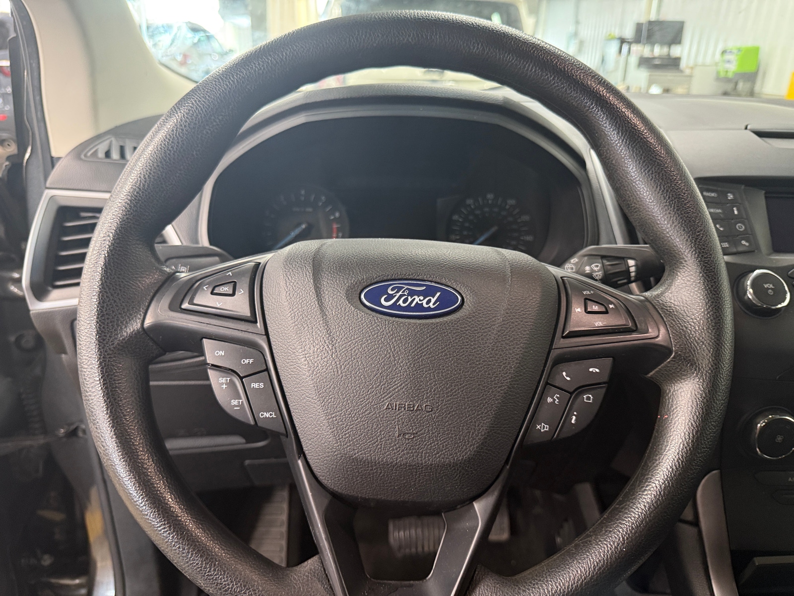 Thumbnail: 2019 Ford Edge - 5