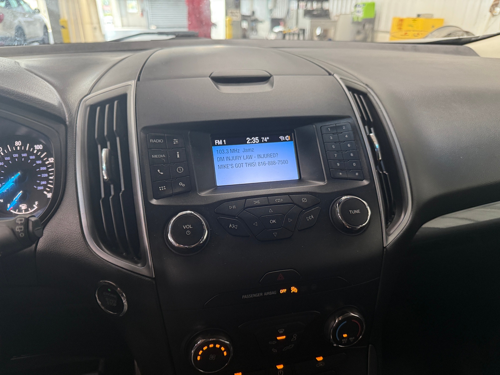 Thumbnail: 2019 Ford Edge - 4