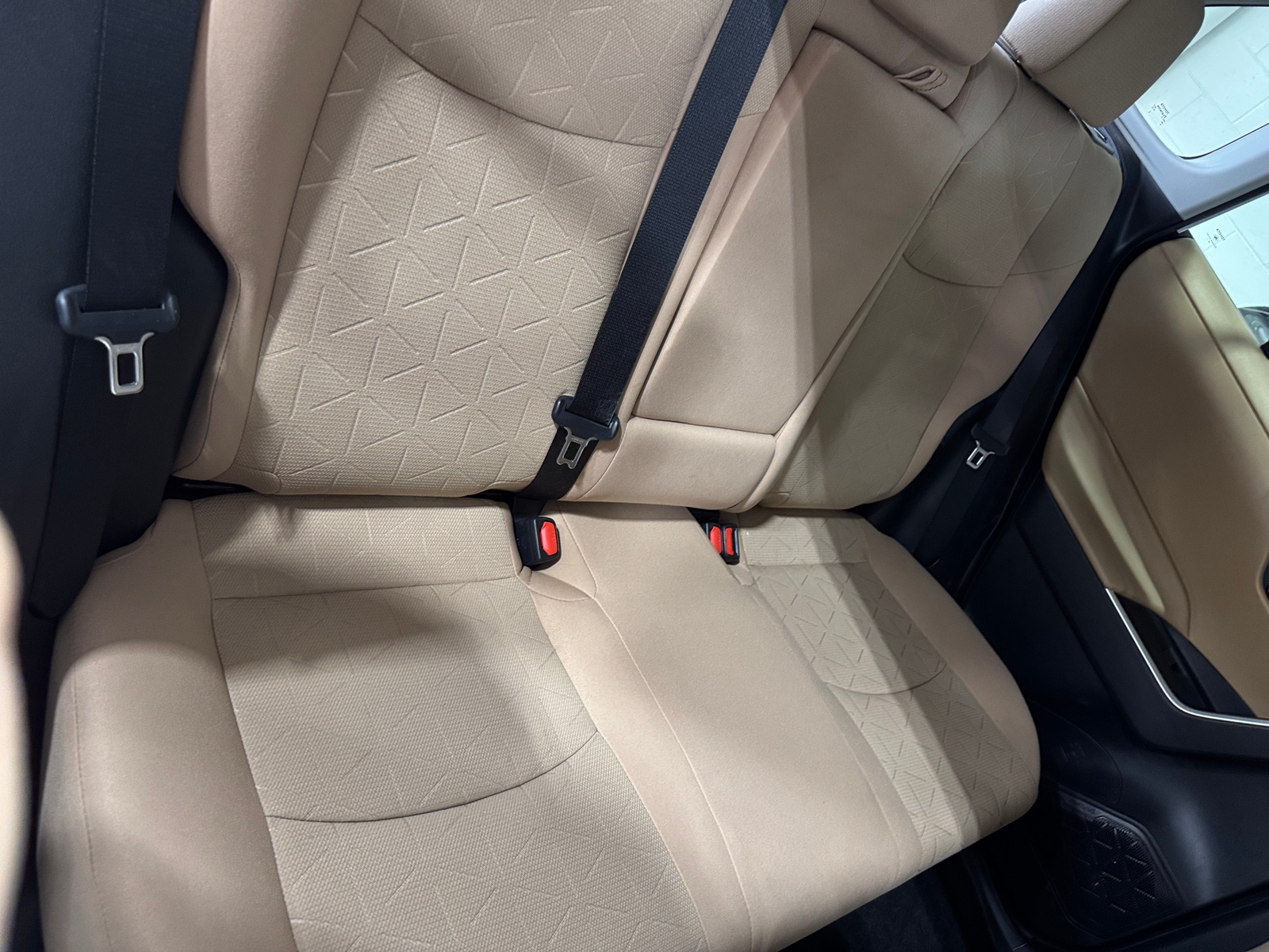 Thumbnail: 2019 Toyota RAV4 - 6