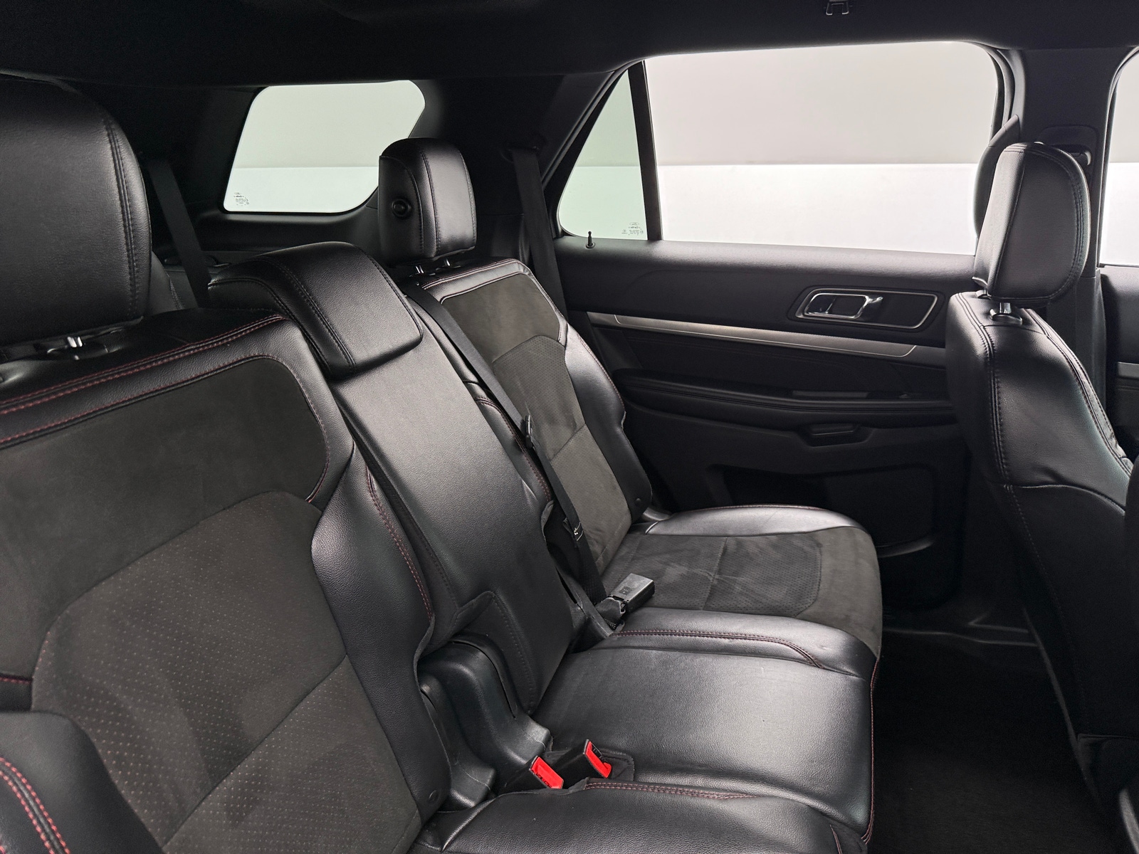 Thumbnail: 2018 Ford Explorer - 6