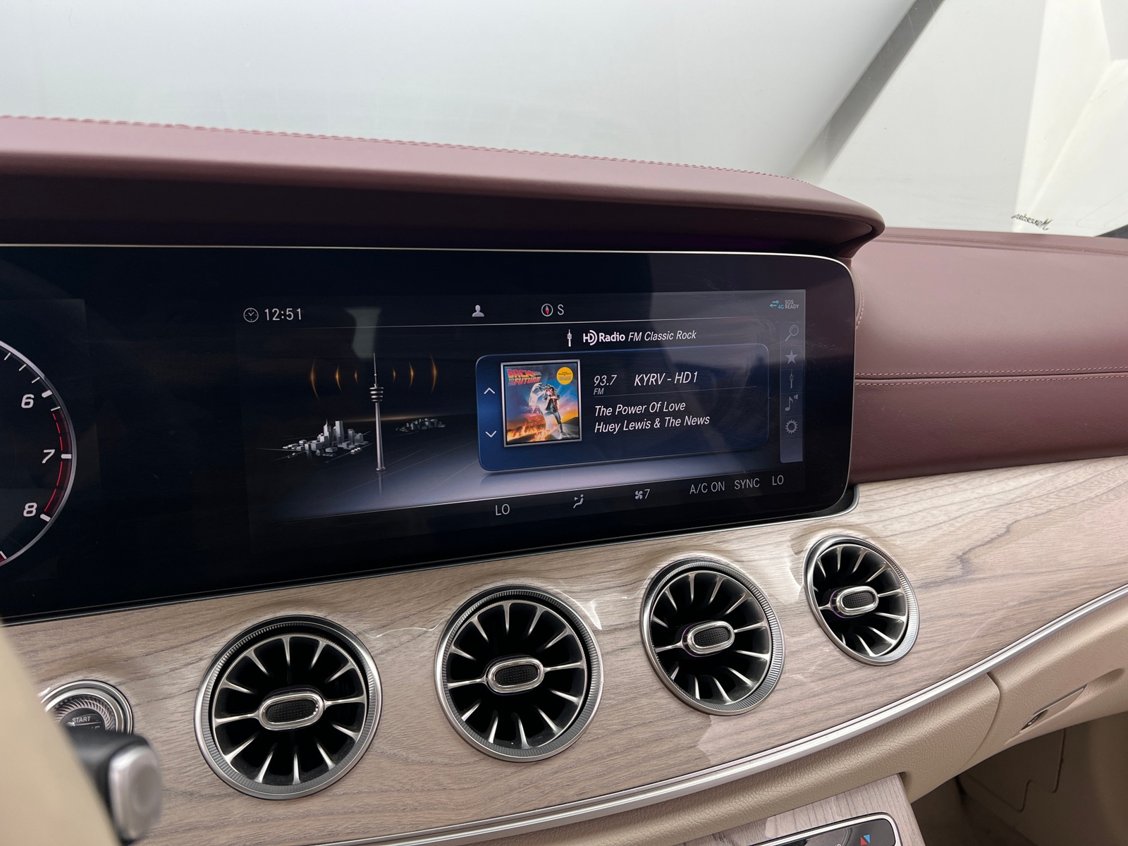 Thumbnail: 2019 Mercedes-Benz E-Class - 3