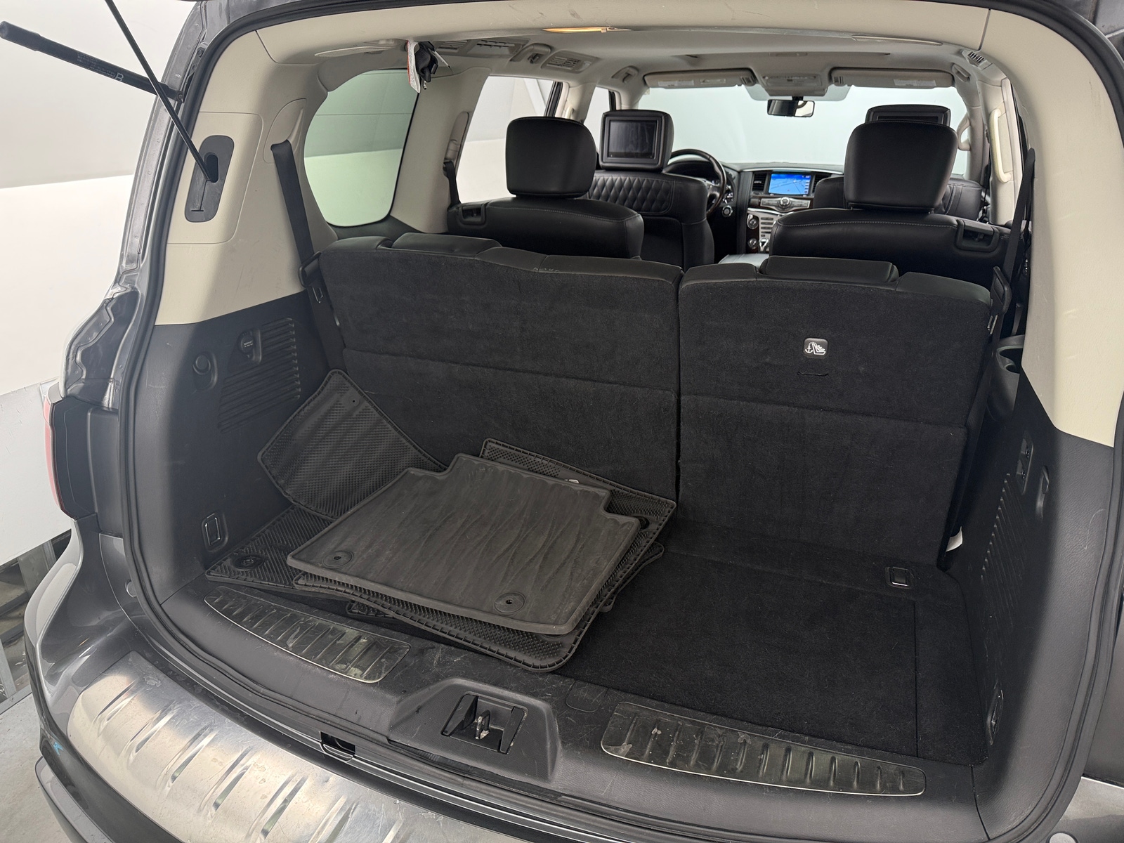 Thumbnail: 2019 INFINITI QX80 - 6