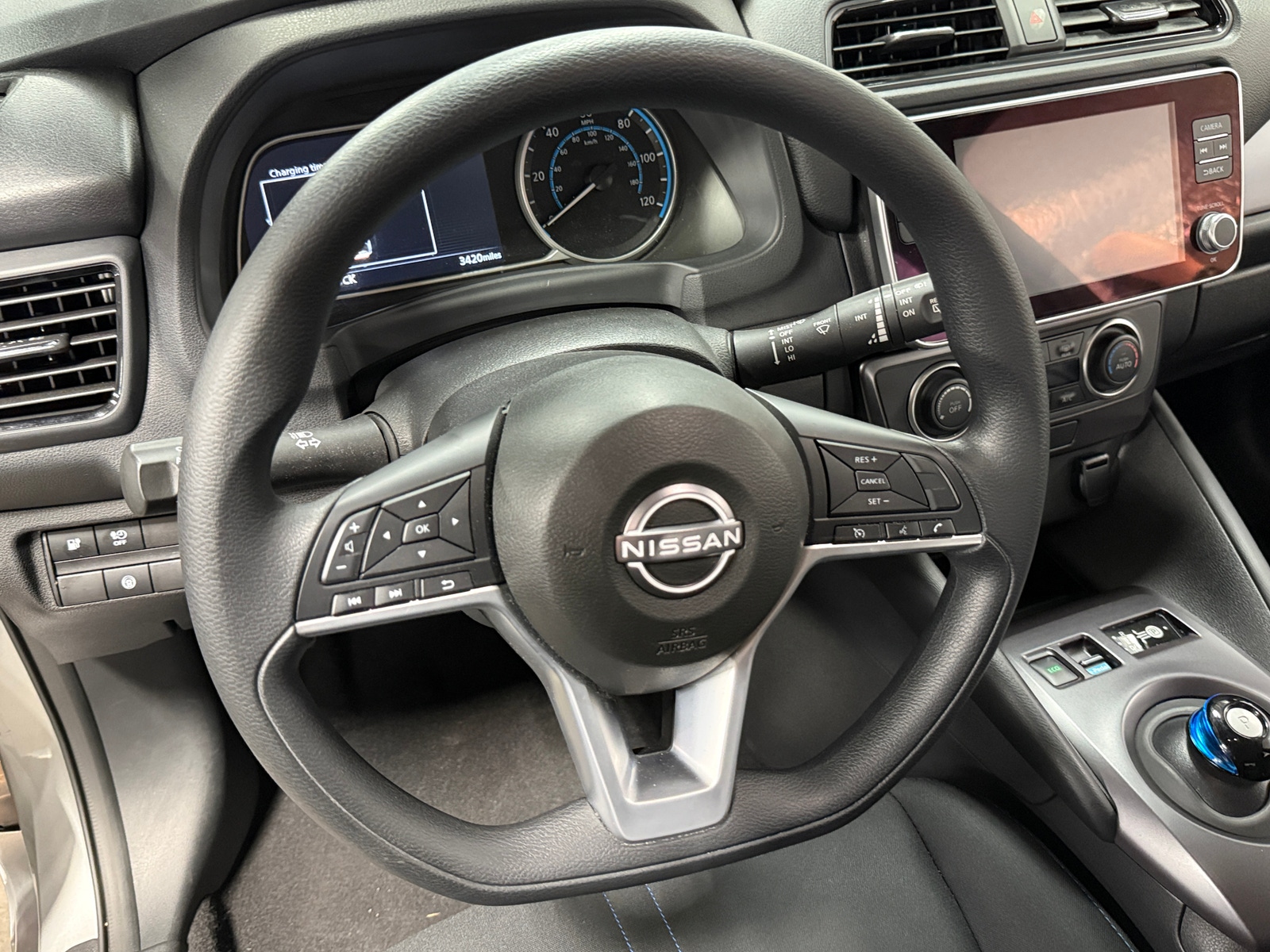 Thumbnail: 2025 Nissan Leaf - 5