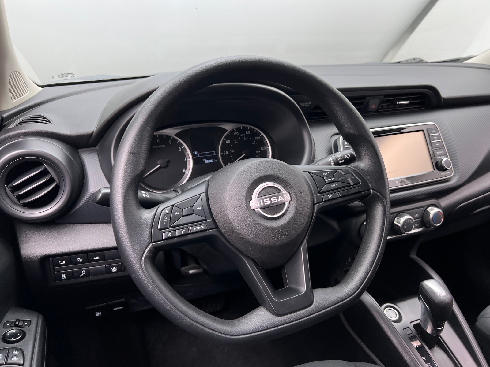 Thumbnail: 2023 Nissan Kicks - 5