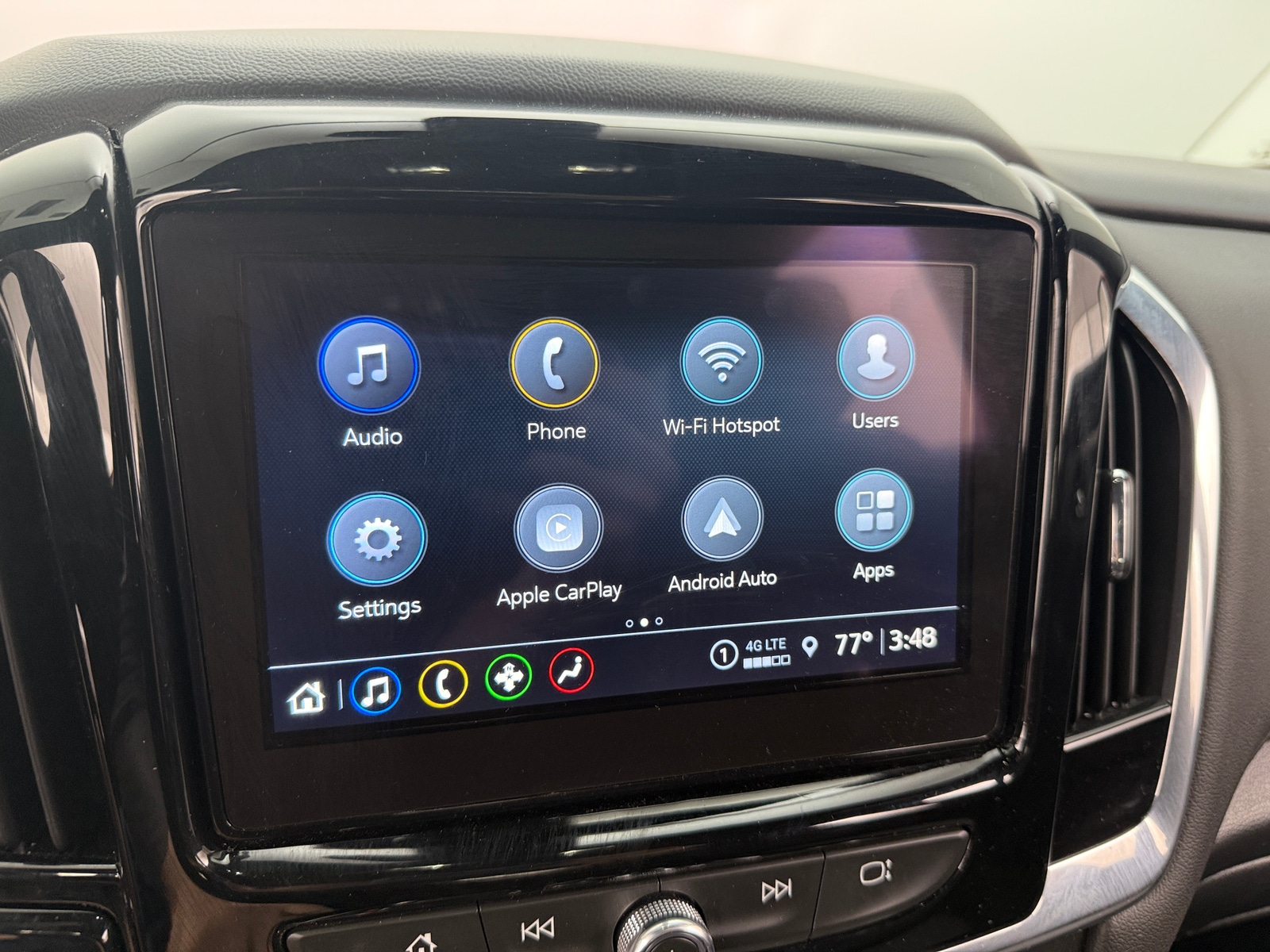 Thumbnail: 2023 Chevrolet Traverse - 4