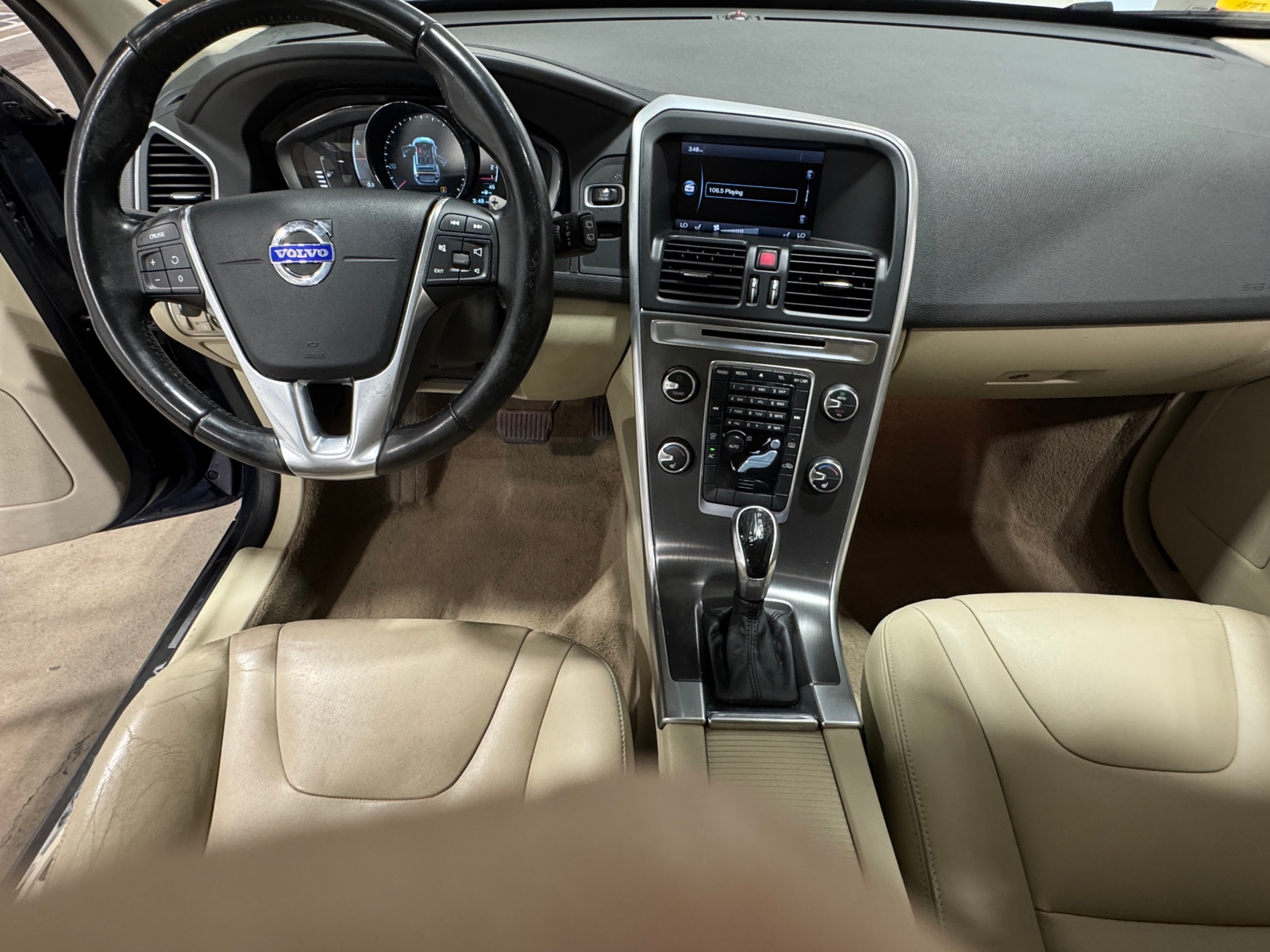 Thumbnail: 2015 Volvo XC60 - 2