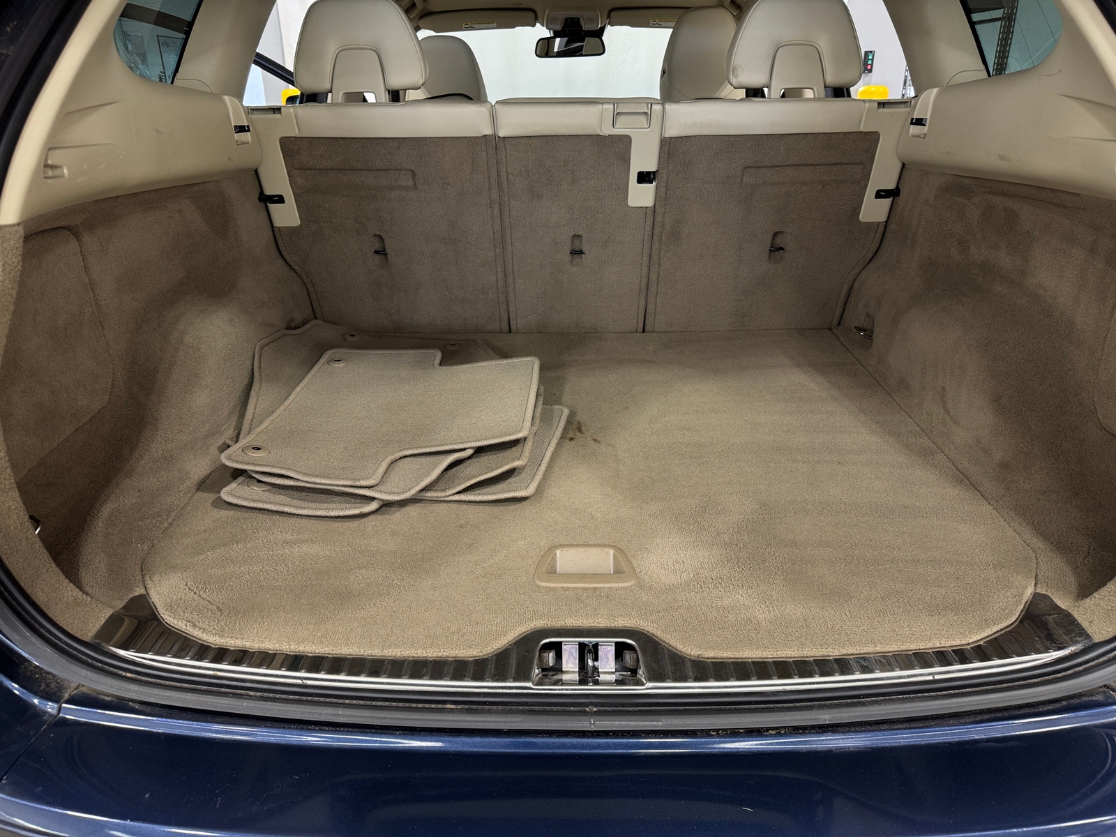 Thumbnail: 2015 Volvo XC60 - 6