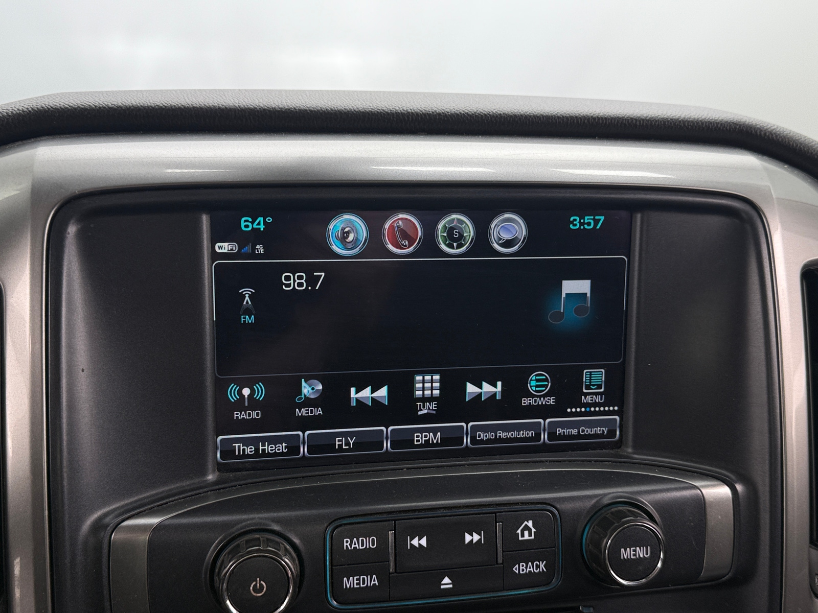 Thumbnail: 2018 Chevrolet Silverado 1500 - 4