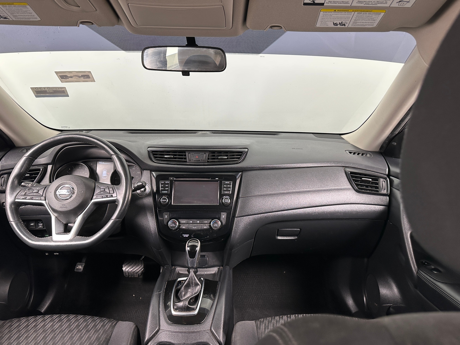 Thumbnail: 2017 Nissan Rogue - 3