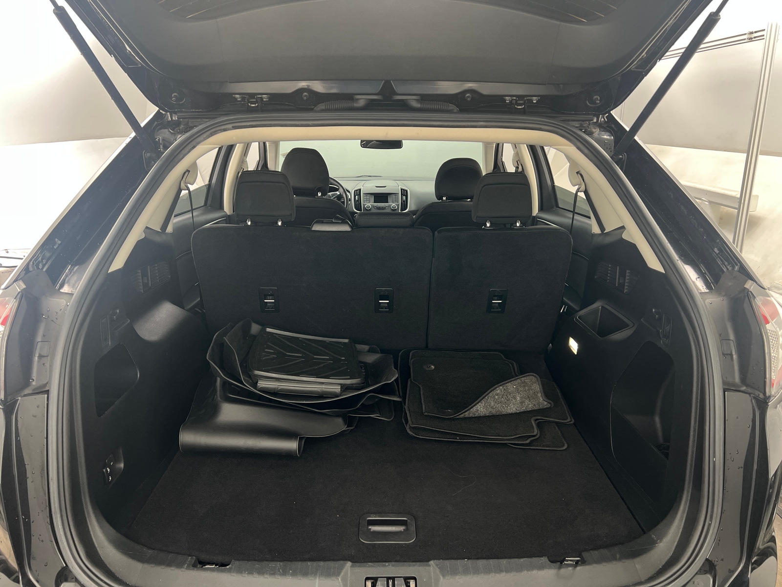 Thumbnail: 2018 Ford Edge - 7