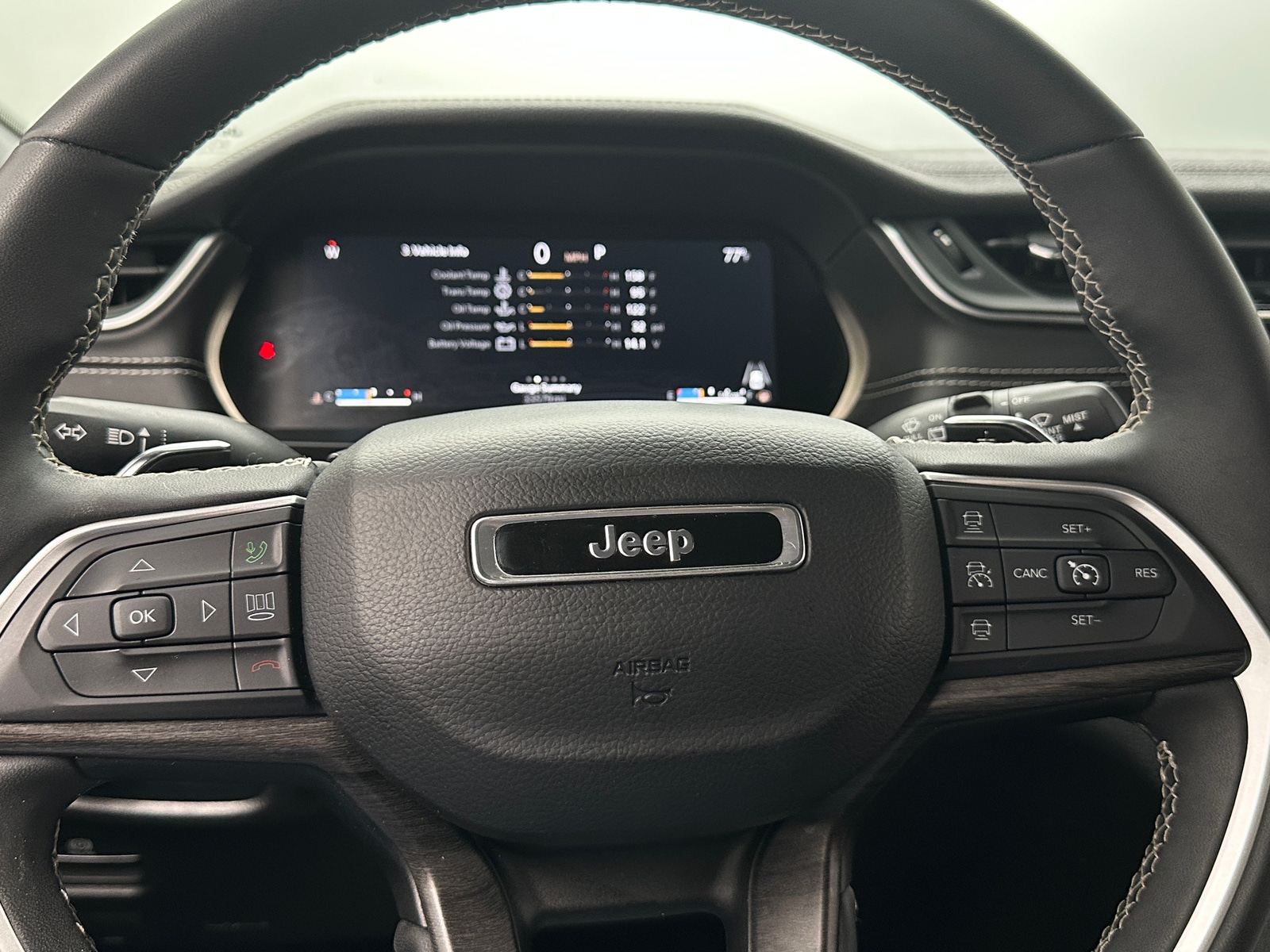 Thumbnail: 2024 Jeep Grand Cherokee - 4